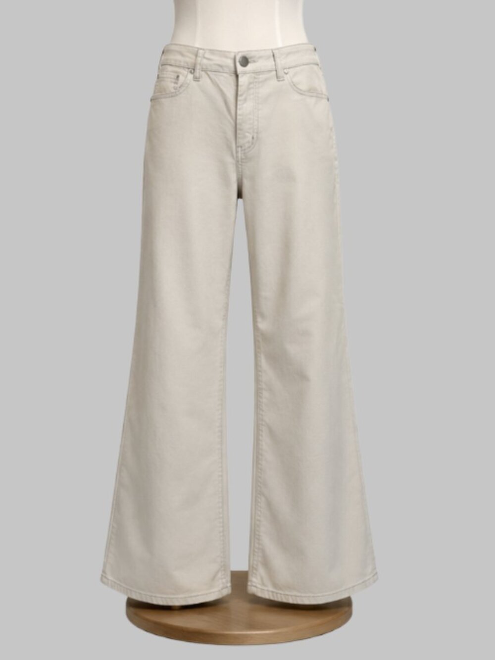 VIP Women's Classic Light Beige Pants Size 15-16.
